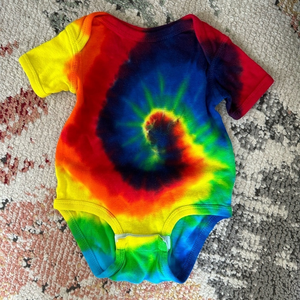 Baby 6M Vibrant Tie Dye Cotton Onesie Colorful Tie-Dye One Piece by Rabbit Skins